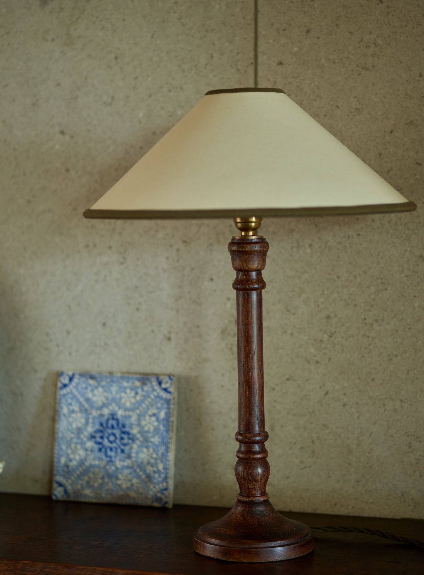 Card Lampshade, Medium, Trim